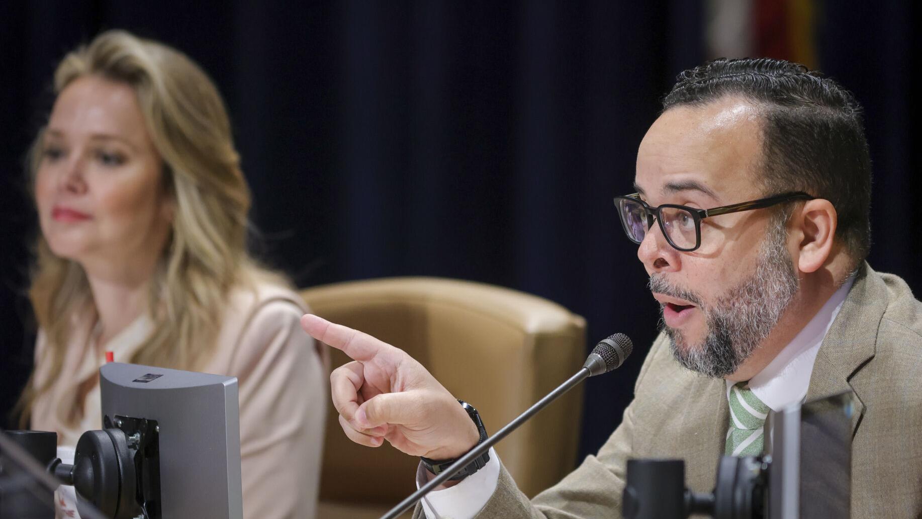 Empower New Orleans City Council, set minimum wage, Power Poll says